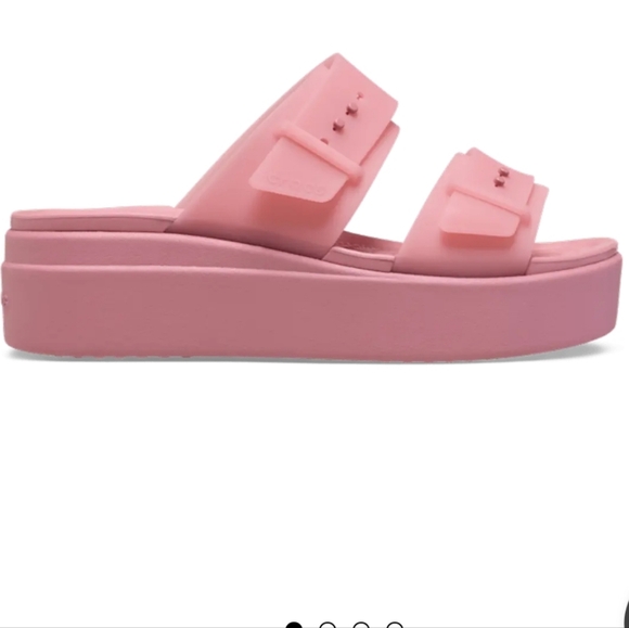 CROCS Brooklyn Buckle Frosted Low Wedge - Picture 1 of 3